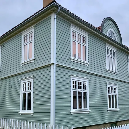 Appartement Os - Sentrumsnaert Og Fredelig