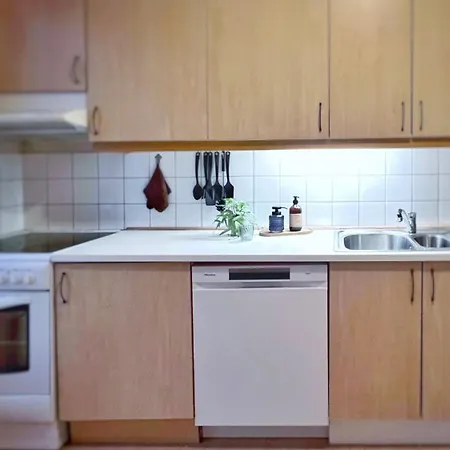 Os - Sentrumsnaert Og Fredelig