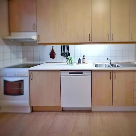 Os - Sentrumsnaert Og Fredelig Appartement