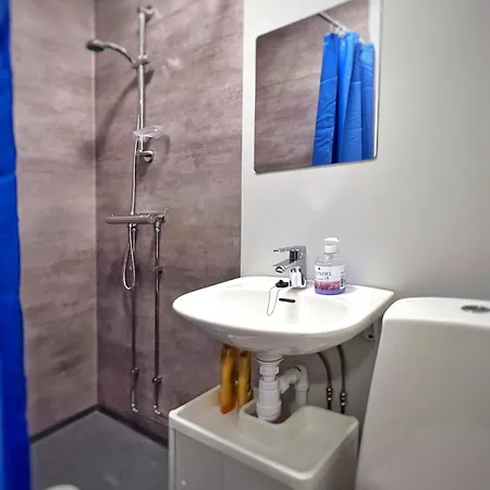 Os - Sentrumsnaert Og Fredelig * Halden