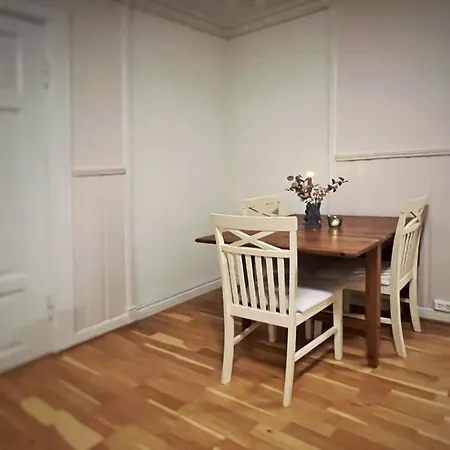 Os - Sentrumsnaert Og Fredelig *