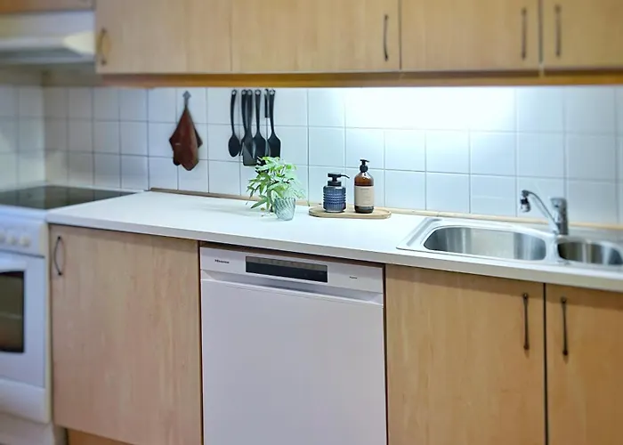 Os - Sentrumsnaert Og Fredelig