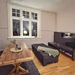 Os - Sentrumsnaert Og Fredelig شقة *