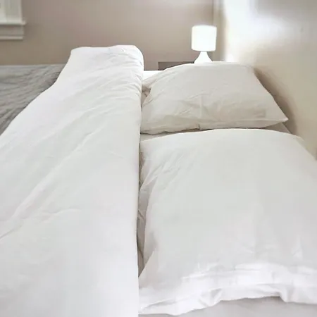 Os - Sentrumsnaert Og Fredelig *