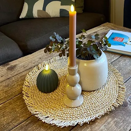 Os - Sentrumsnaert Og Fredelig Halden